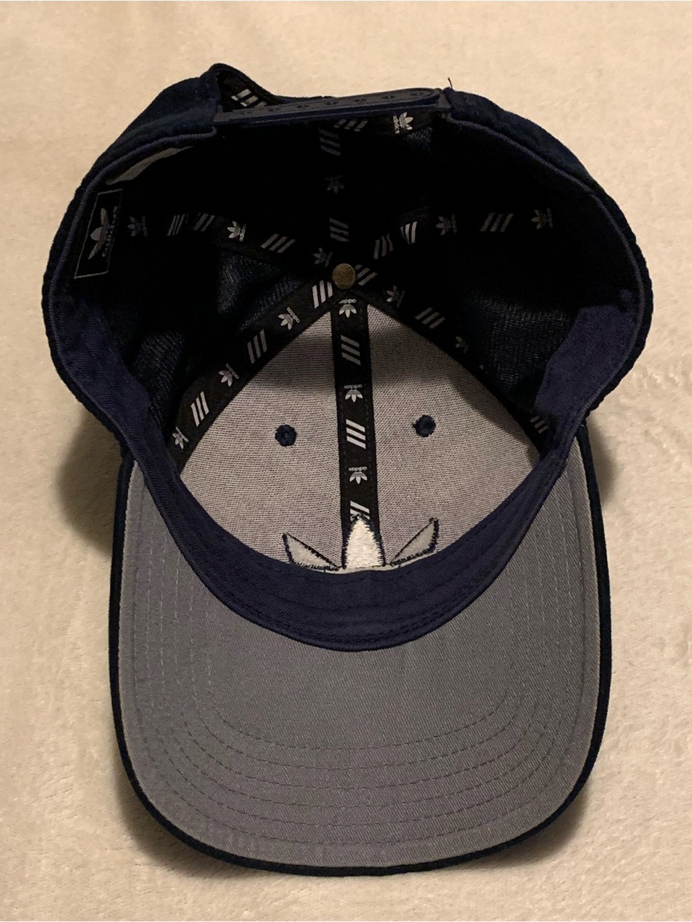 adidas hat - Picture 5 of 6